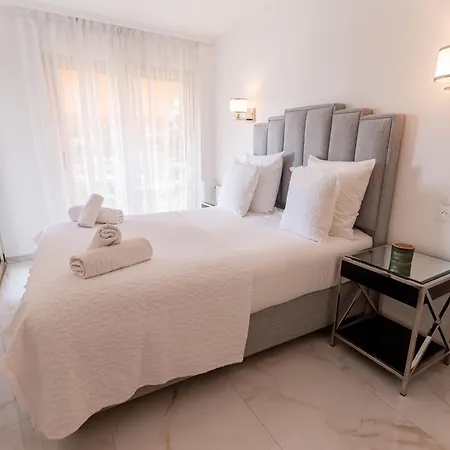 Design Et Elegance 6pers カンヌ
